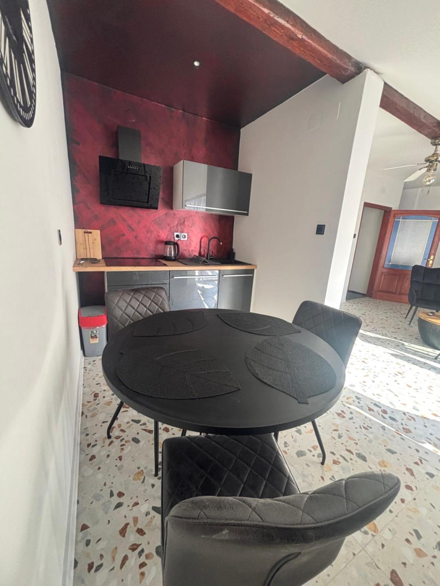 סלצה Villa Cvetic מראה חיצוני תמונה