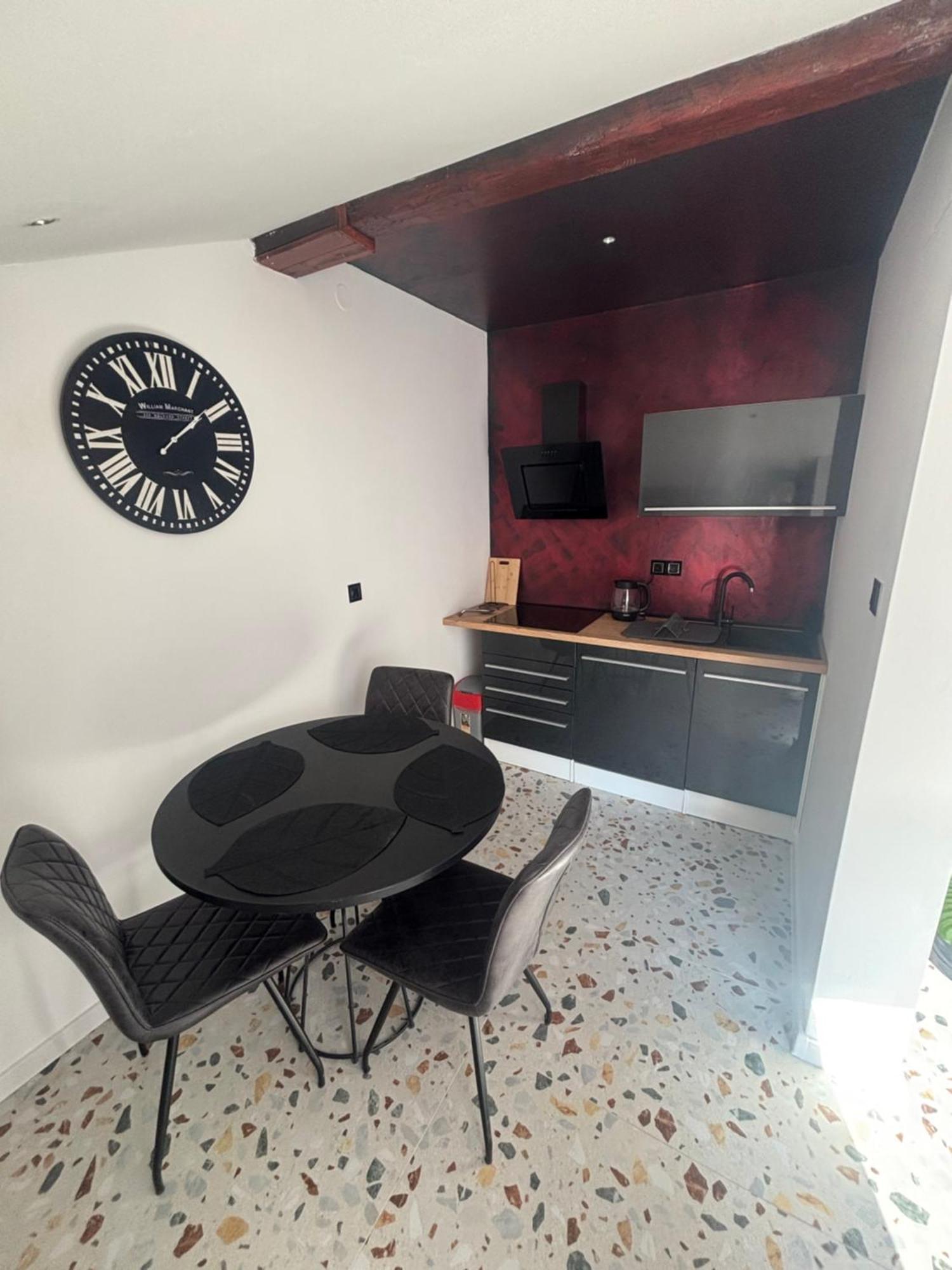 סלצה Villa Cvetic מראה חיצוני תמונה